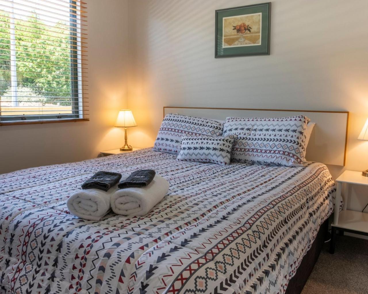 Tuscany Gardens Motor Lodge Нельсон Экстерьер фото